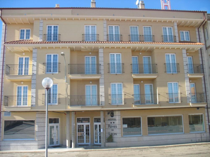 Exterior & Views 1, Hotel Reyes De Leon, León