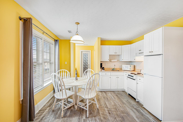 Others 4, Sunset Haven, Pender