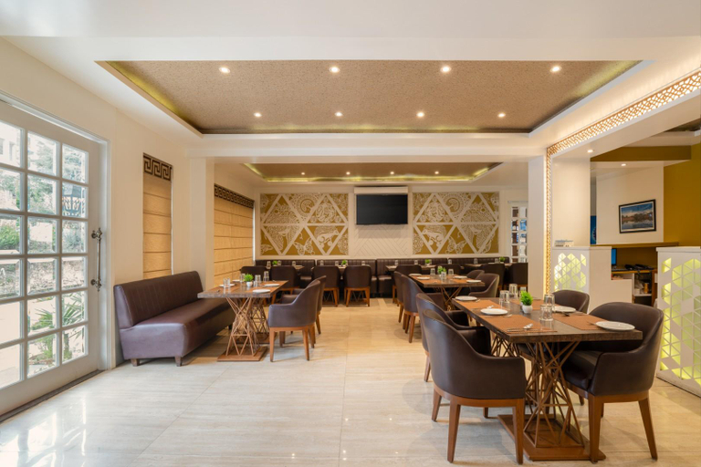 Food & Drinks 4, Clarks Inn Bhowali, Nainital