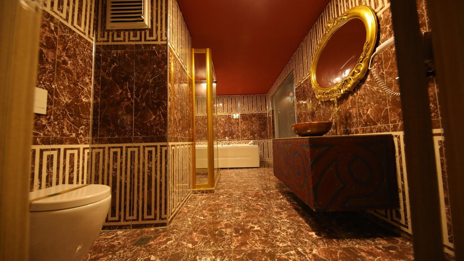 Bathroom 4, Ronesans Life Hotel, Merkez