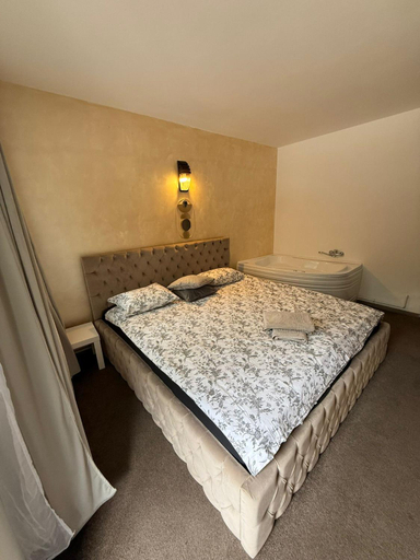 Bedroom 2, Cazare Kara Lotrisor, Calimanesti
