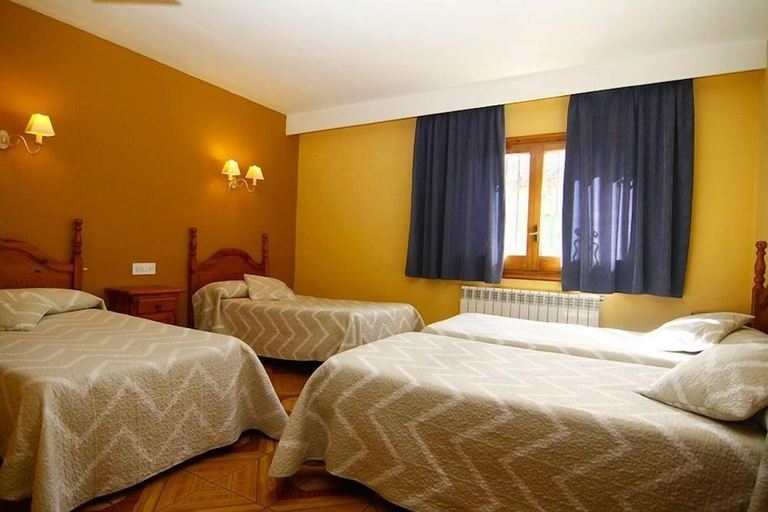 Bedroom 5, SUIZA, Teruel