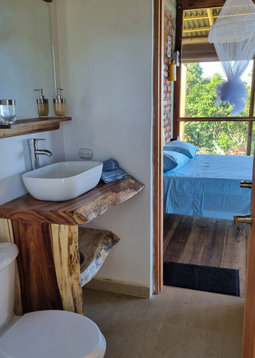 Bathroom, Minca Sintropia Organic Coffee Finca, Santa Marta (Dist. Esp.)