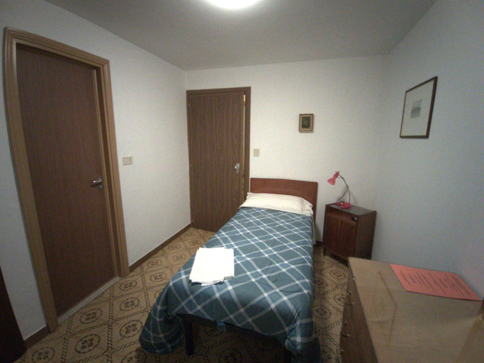 Bedroom 2, Albergo Ristorante Monte Piella, Bologna
