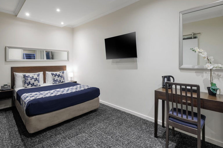 Bedroom 3, Great Southern Hotel Melbourne, Melbourne