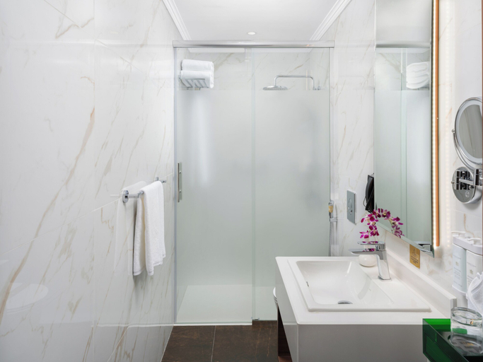 Bathroom 3, Elaf Taiba Hotel, Al Madinah Al Munawwarah