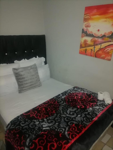 Others 2, Guest room florida, City of Johannesburg