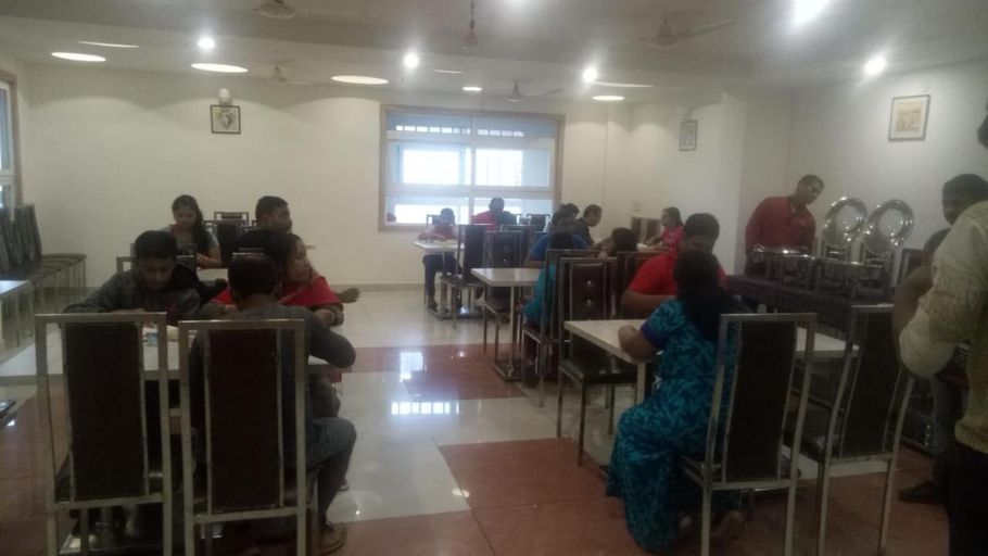 Food & Drinks, Hotel Milam Inn, Almora