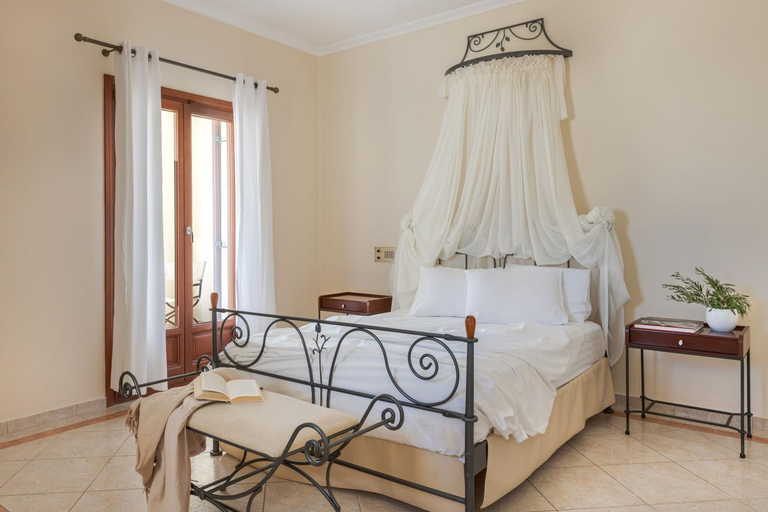 Bedroom 3, Epavlis Hotel & Spa, South Aegean