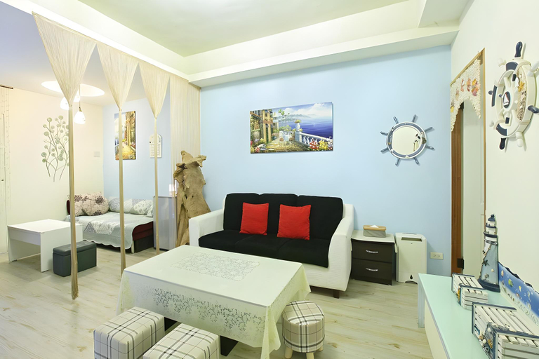 Others 2, RaRa Stay, Taichung