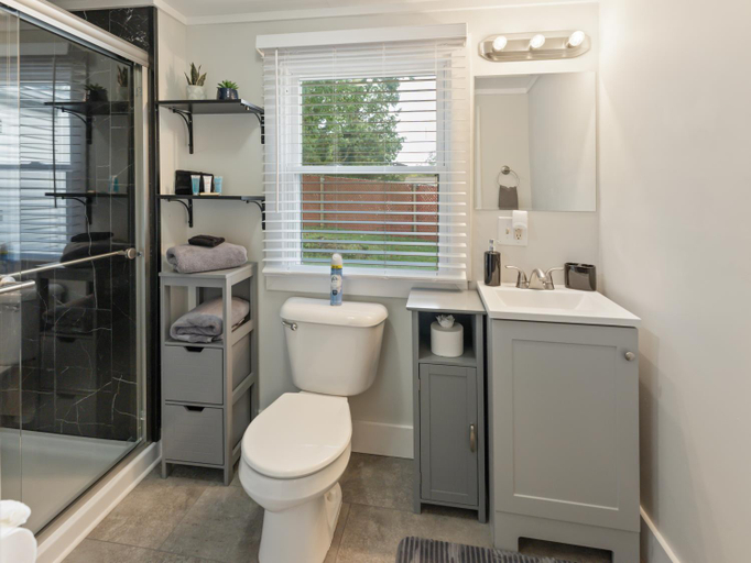 Others 2, 1-Bdr Suite Near Neyland Stadium, Knox