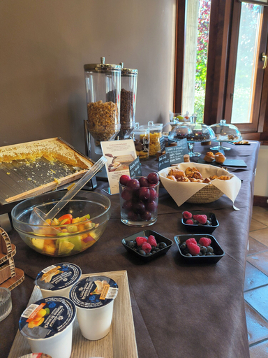 Food & Drinks 5, Hotel Sorriso, Brescia