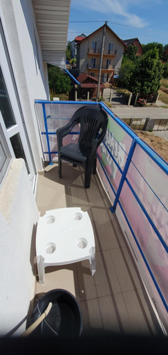Others 3, Hostel Delfinul Albastru, Costinesti