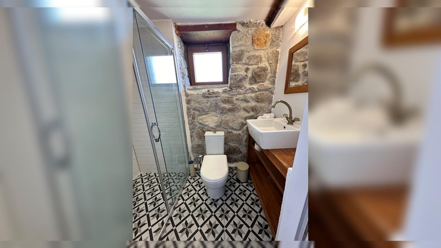 Bathroom, Sacide Hanım Konagı, Ayvalık