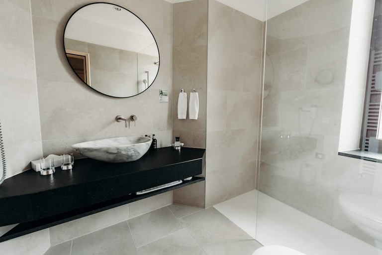 Bathroom 4, Hotel Castello Seeschloss, lake & pool castle, Locarno