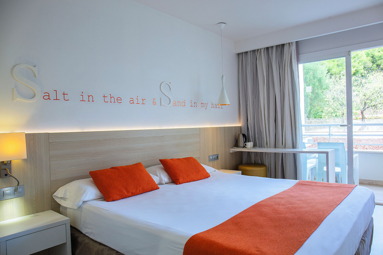 Bedroom 3, BQ Bulevar Peguera Hotel - Adults Only, Baleares