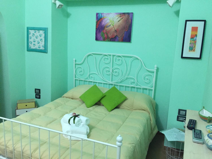 Others 4, B&B Piantanova, Salerno