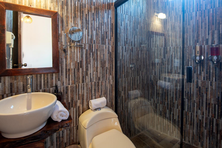 Bathroom 4, Casa Paraiso Hotel Boutique, Dist. Pochutla