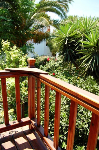 Others 4, Villa Pinelopi, South Aegean