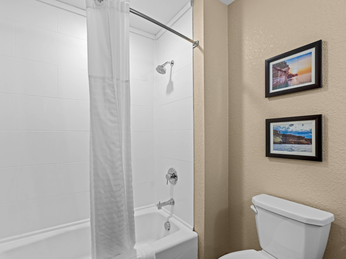 Bathroom 4, Comfort Inn & Suites Munising-Lakefront, Alger