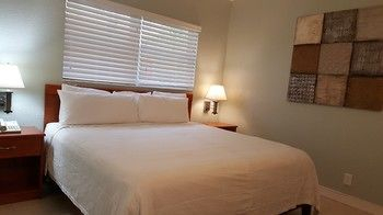 Guestroom 2, Coral Key Inn, Broward
