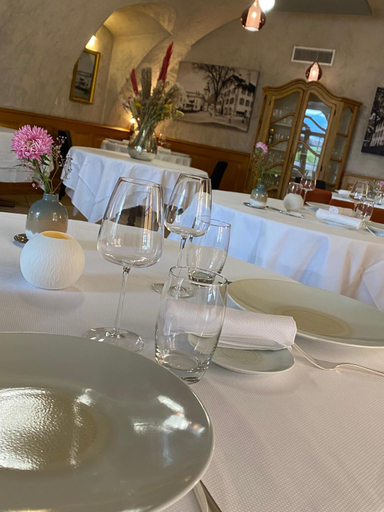 Food & Drinks 5, Hotel de Ville d'Ollon, Aigle