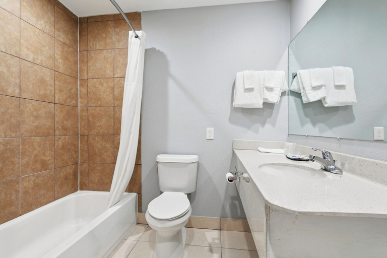 Bathroom 3, LaPlace Motel, Saint John the Baptist