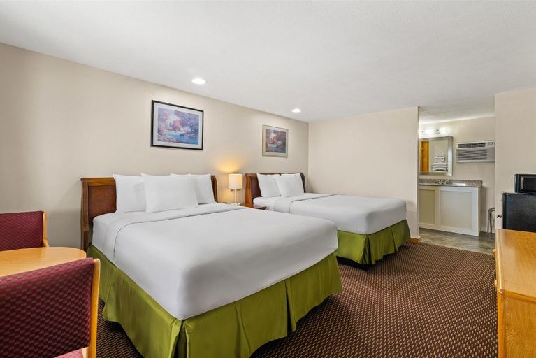 Bedroom 2, Americas Best Value Inn Biddeford Portland, York