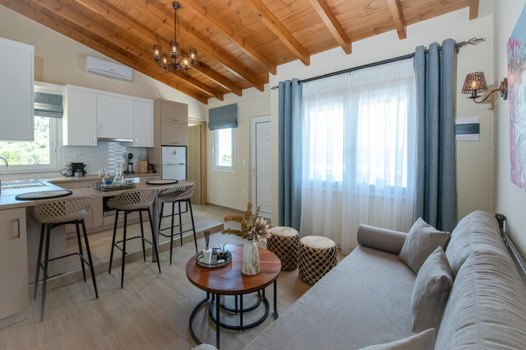 Others 5, VillaNoelia, Crete