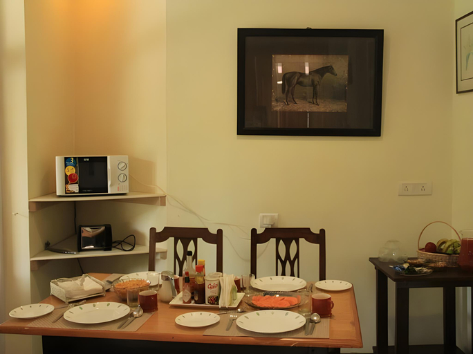 Food & Drinks 5, Swiss Cottages, Nainital