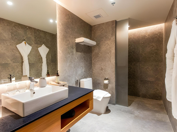 Bathroom 4, Brittany Hotel Villar City, Bacoor