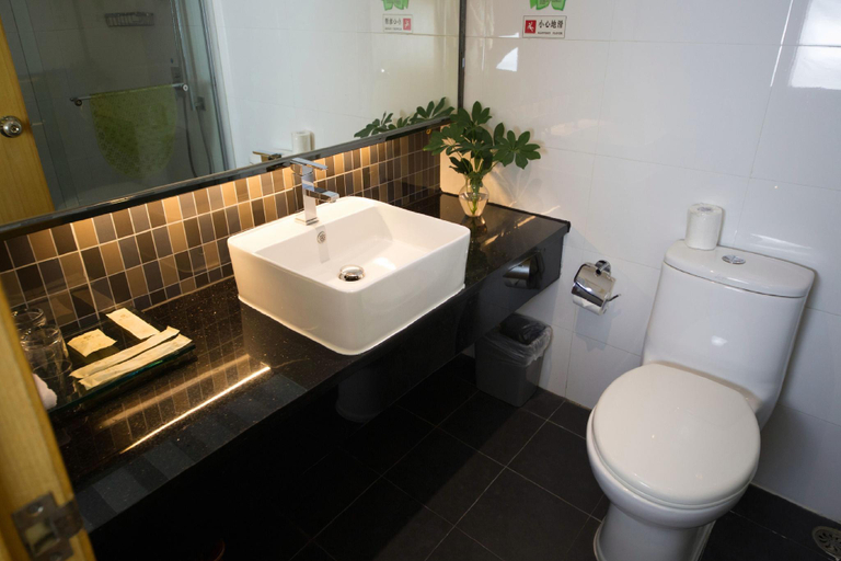 Bathroom 4, Kaili Hotel, Shenzhen