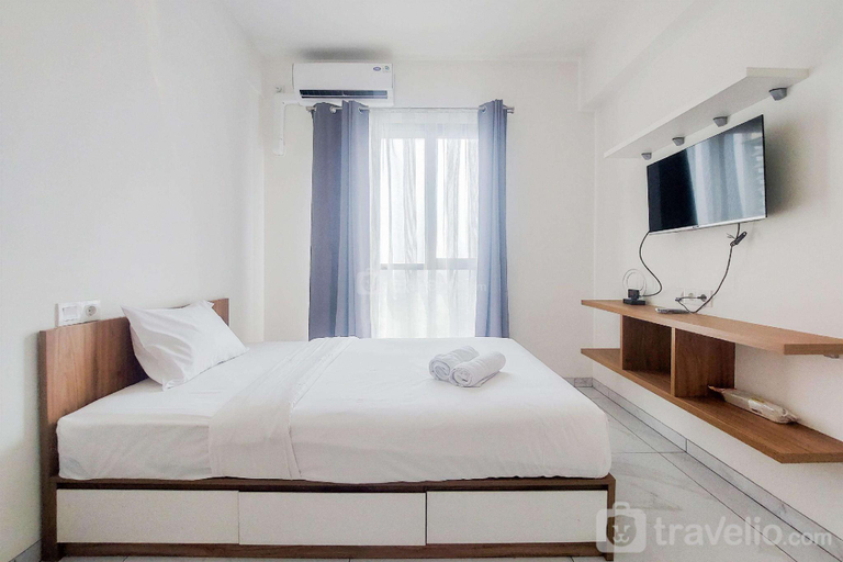 Bedroom 2, Homey Studio Apt Sky House Alam Sutera By Travelio, Tangerang