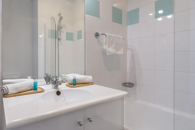 Bathroom 5, City Residence Ivry, Val-de-Marne