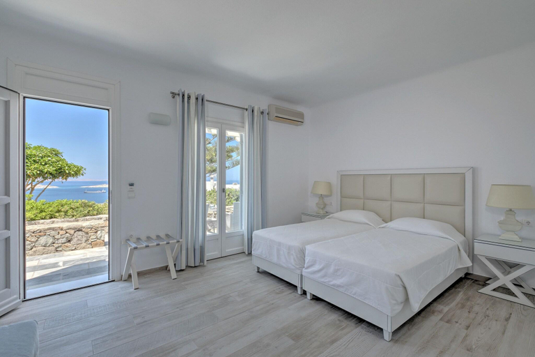 Bedroom 3, Hotel Alkyon, South Aegean