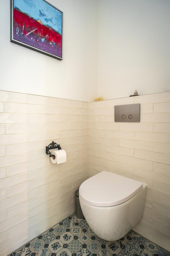 Bathroom 2, Gastsuite het Duinroosje met hottub op het prive terras!, Texel