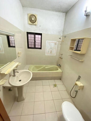Bathroom 2, Durrani Executive - Islamabad F10, Islamabad