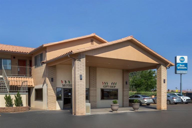 Exterior & Views 2, Best Western Canyon De Chelly Inn, Apache