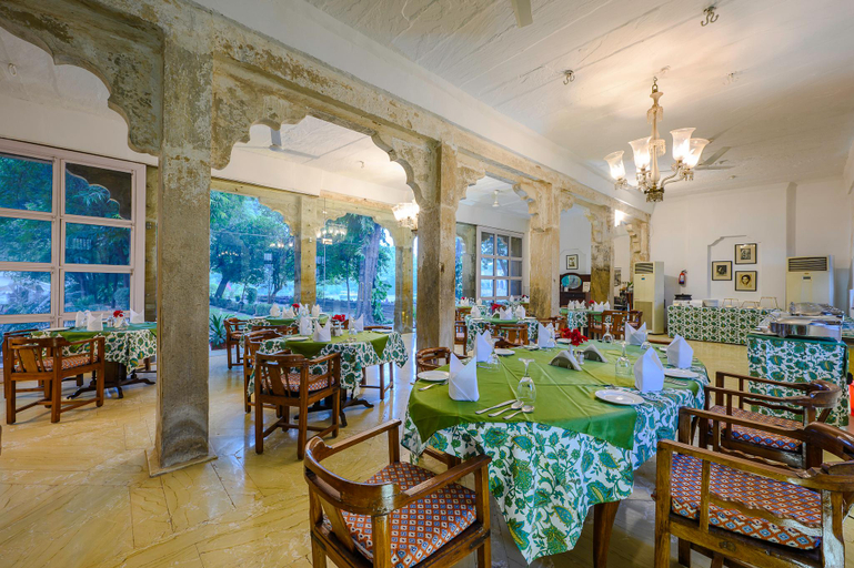 Food & Drinks 4, Deo Bagh, Gwalior