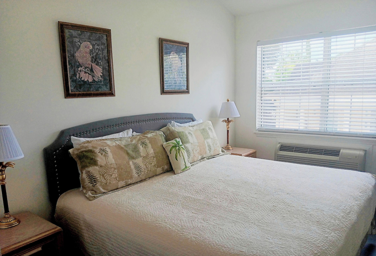 Bedroom 2, The Cozy Inn, Saint Johns