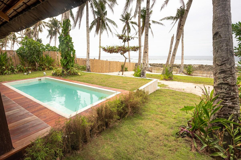Others 4, 3BR Beachfront Villa, Pool, Garden, Surf Spot, General Luna