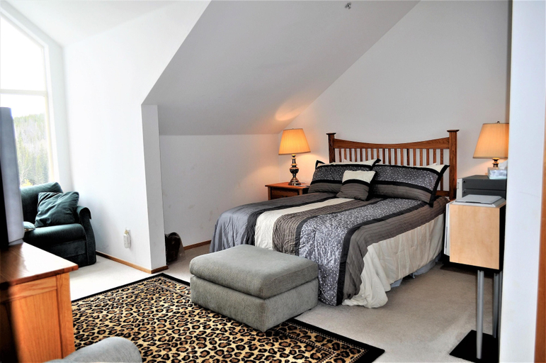 Bedroom 3, Forest Park 3 Bed 4 Bath Townhome, Summit