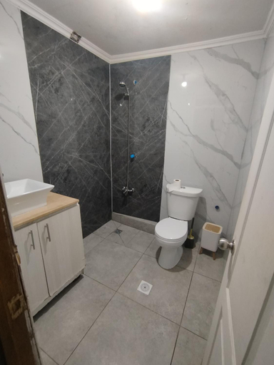 Bathroom 4, Casa Rosa Hostel, Santiago