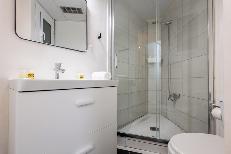 Bathroom 4, Stay U-nique Apartment Rossello II, Barcelona