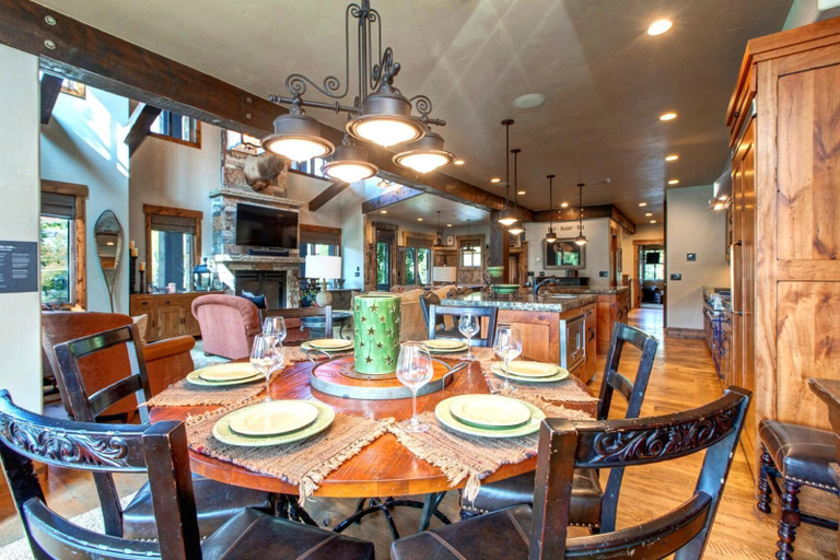 Food & Drinks 5, Rossi Hill 4 Bedrooms PRH-685 by KBM, Summit