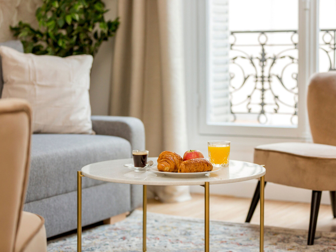 Food & Drinks, Family Suites - Martin III-IV, Paris
