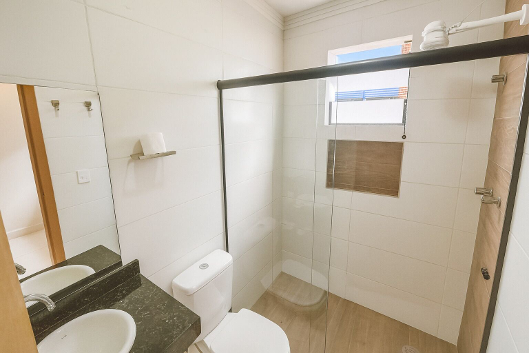 Bathroom 4, Marmeu Tropical Ltda, Guarujá