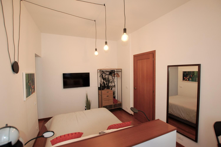 Others 4, B&B Monteverdi, Bergamo