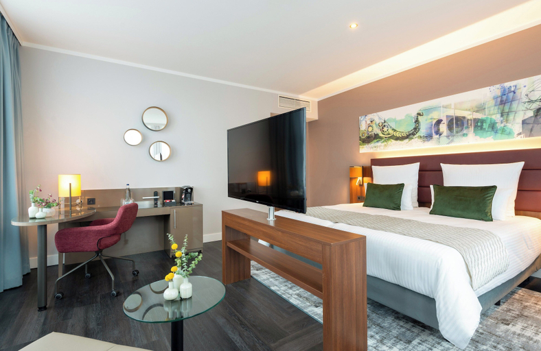 Bedroom 3, Leonardo Royal Hotel Berlin Alexanderplatz, Berlin