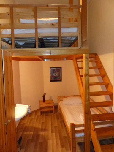 Room 4, Hotel Pension Elegia am Kurfürstendamm, Berlin